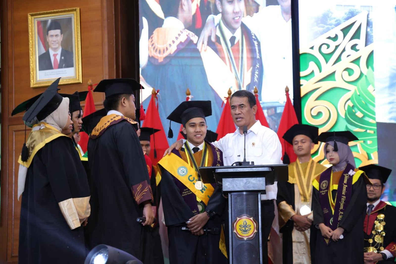 Mentan Amran Dorong Wisudawan Polbangtan Jadi Pengusaha, Cetak 1.532 SDM Unggul Pertanian